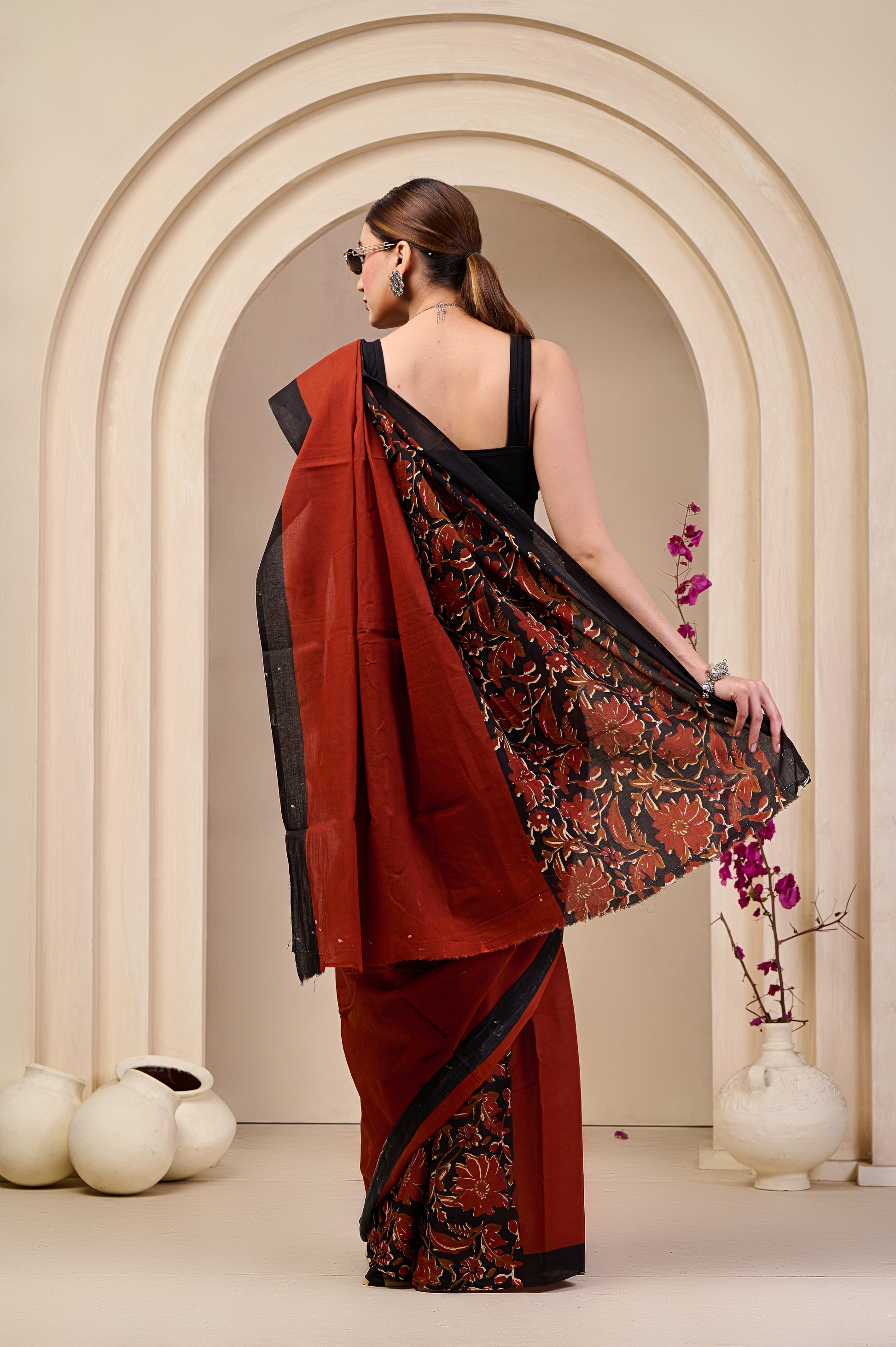 Elegant Rust and Black Floral Print Saree with Blouse Piece view 2