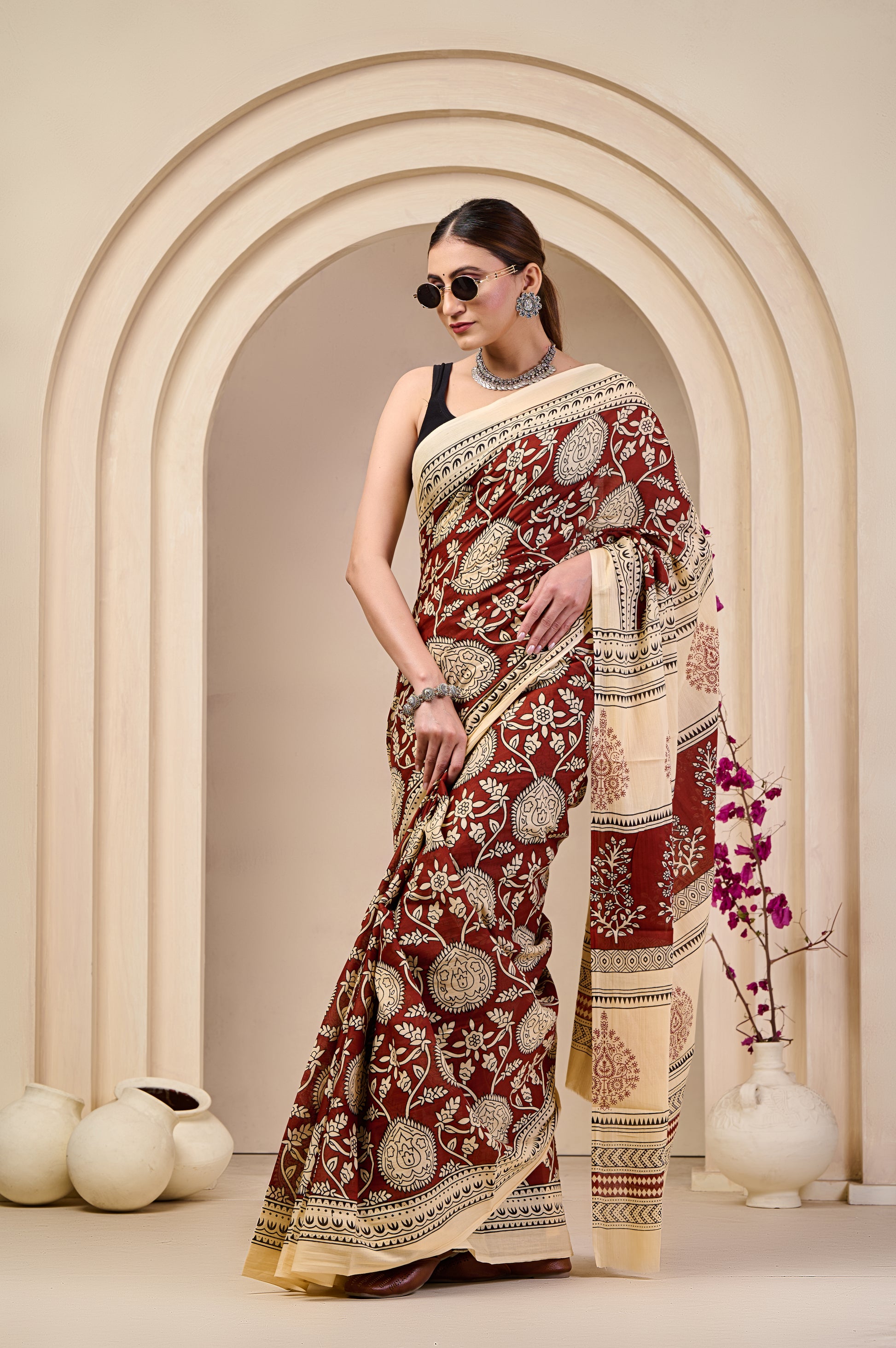 Elegant Printed Saree with Traditional Design with Blouse Piece view 5