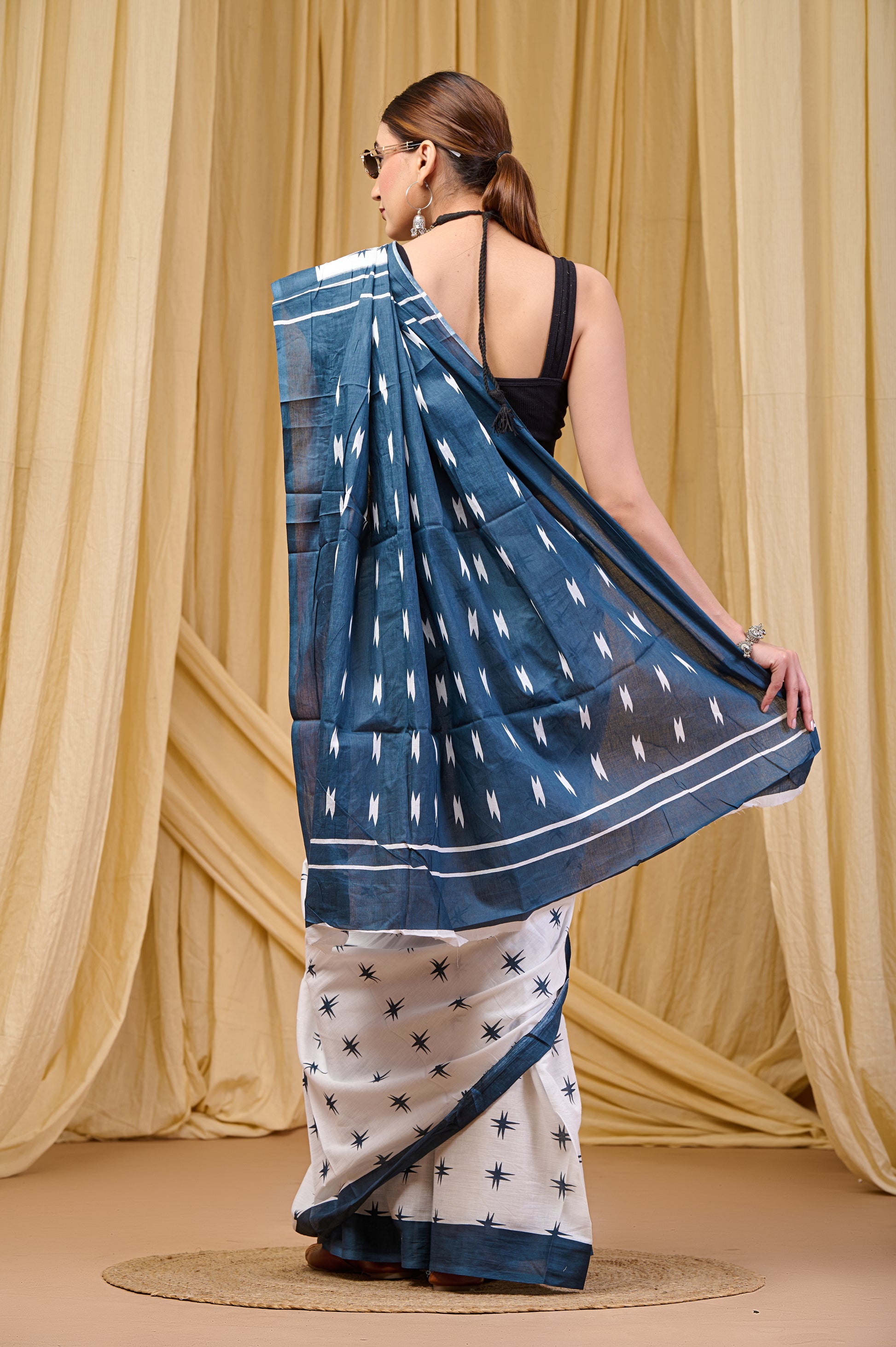 White and Blue Printed Cotton Saree with Blouse view 3