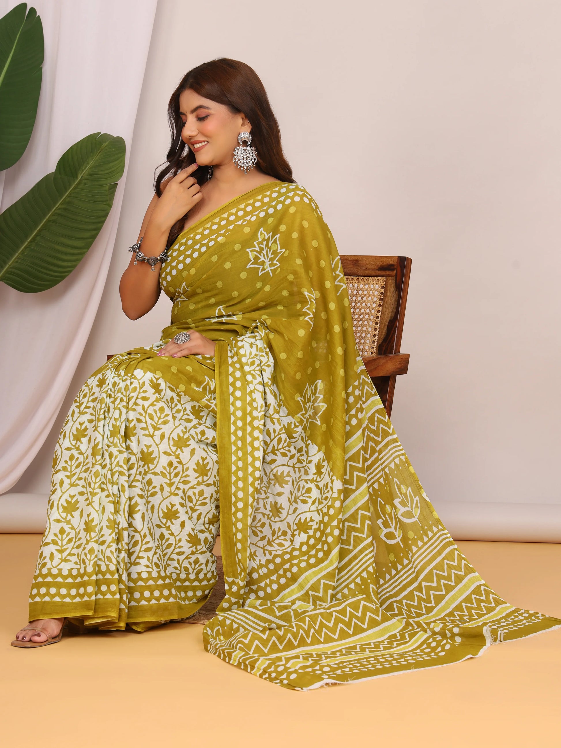 Women Olive Green Hand Block Print Cotton Saree with Blouse Piece view 4