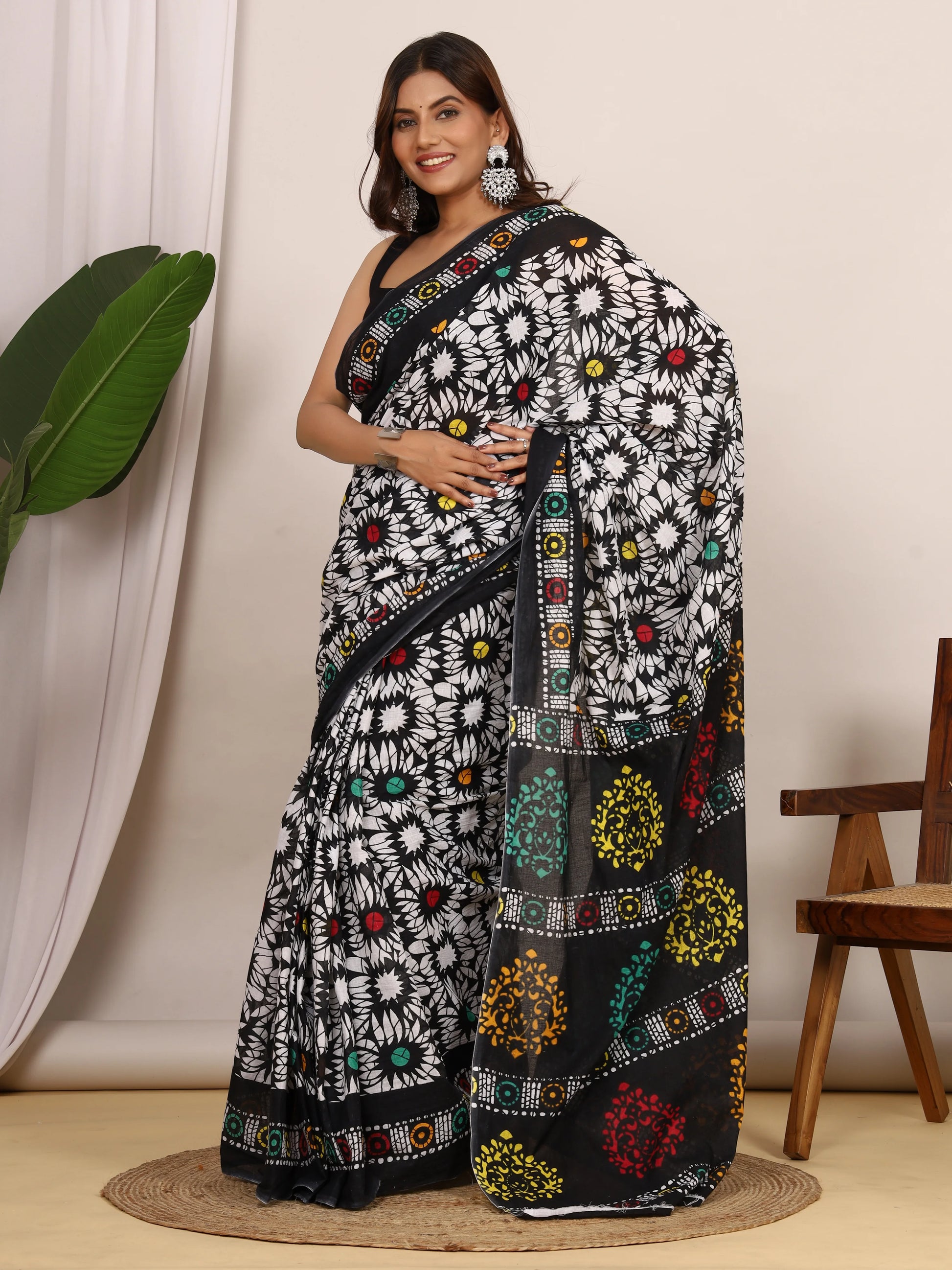 Black & White Floral Hand Block Print Cotton Saree with Running Blouse view 5