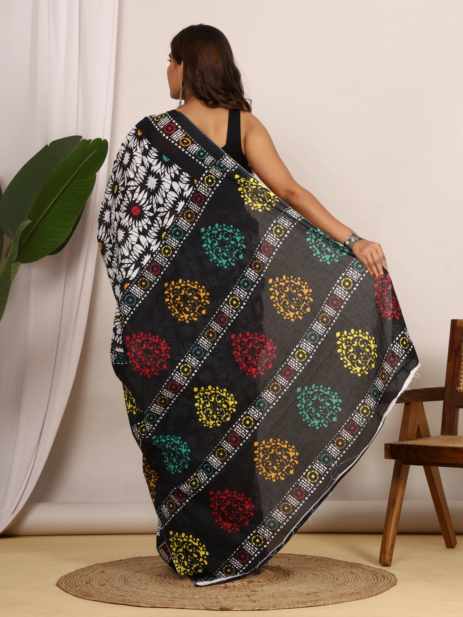 Black & White Floral Hand Block Print Cotton Saree with Running Blouse view 6
