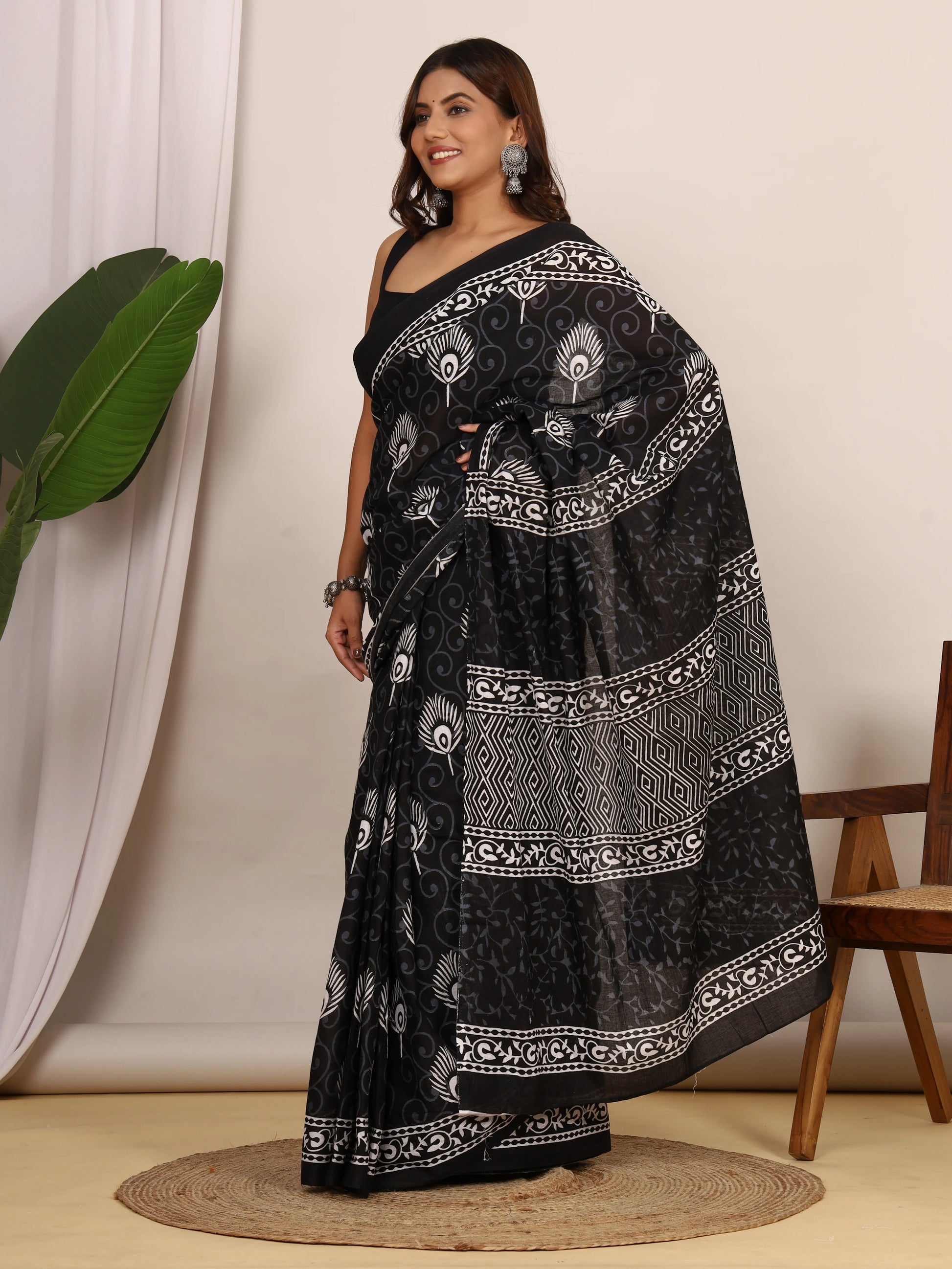 Elegant Black & White Pure Cotton Saree with Peacock Sanganeri Block Print view 4