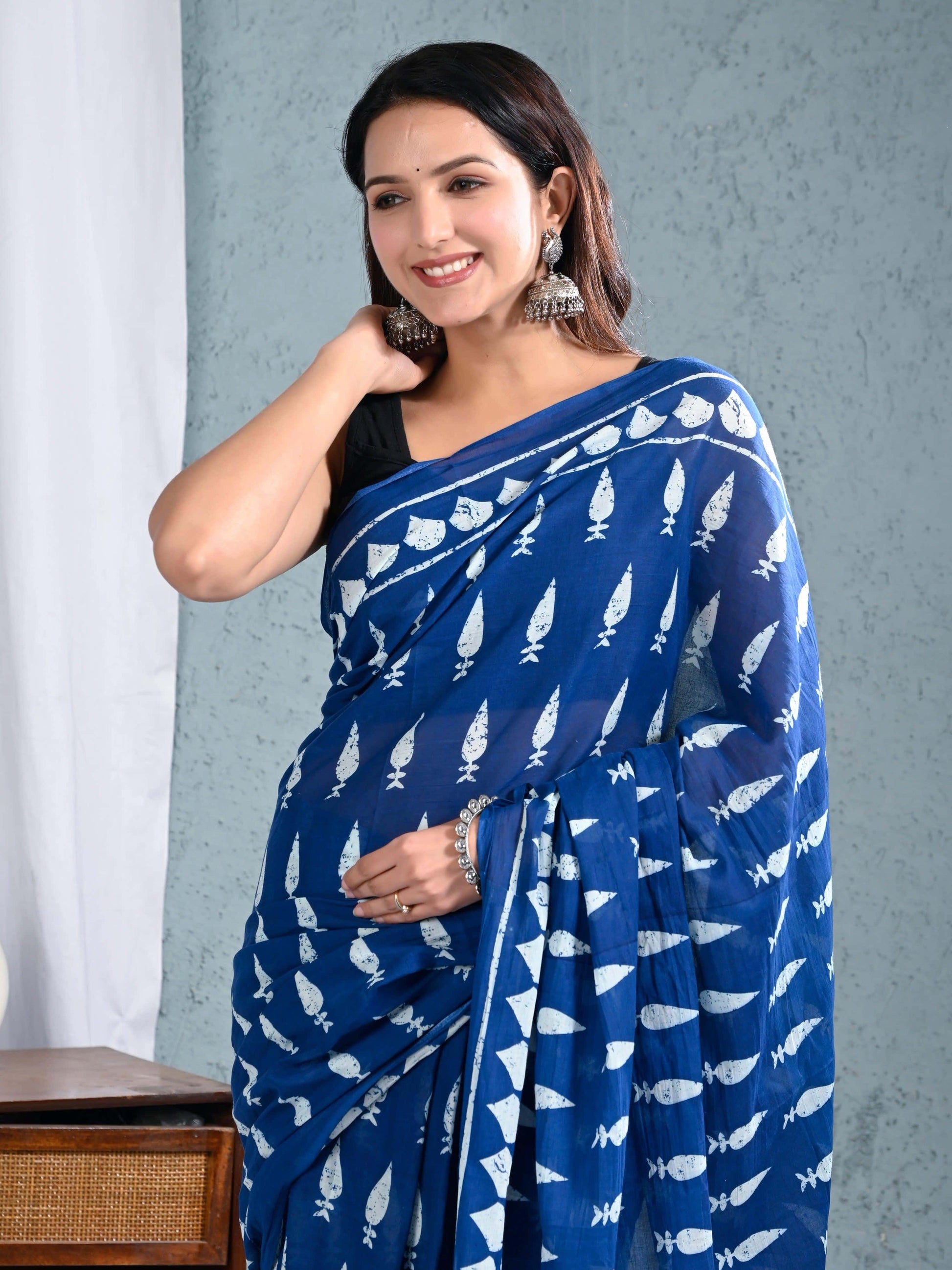 Blue Printed Cotton Saree for Women view 5