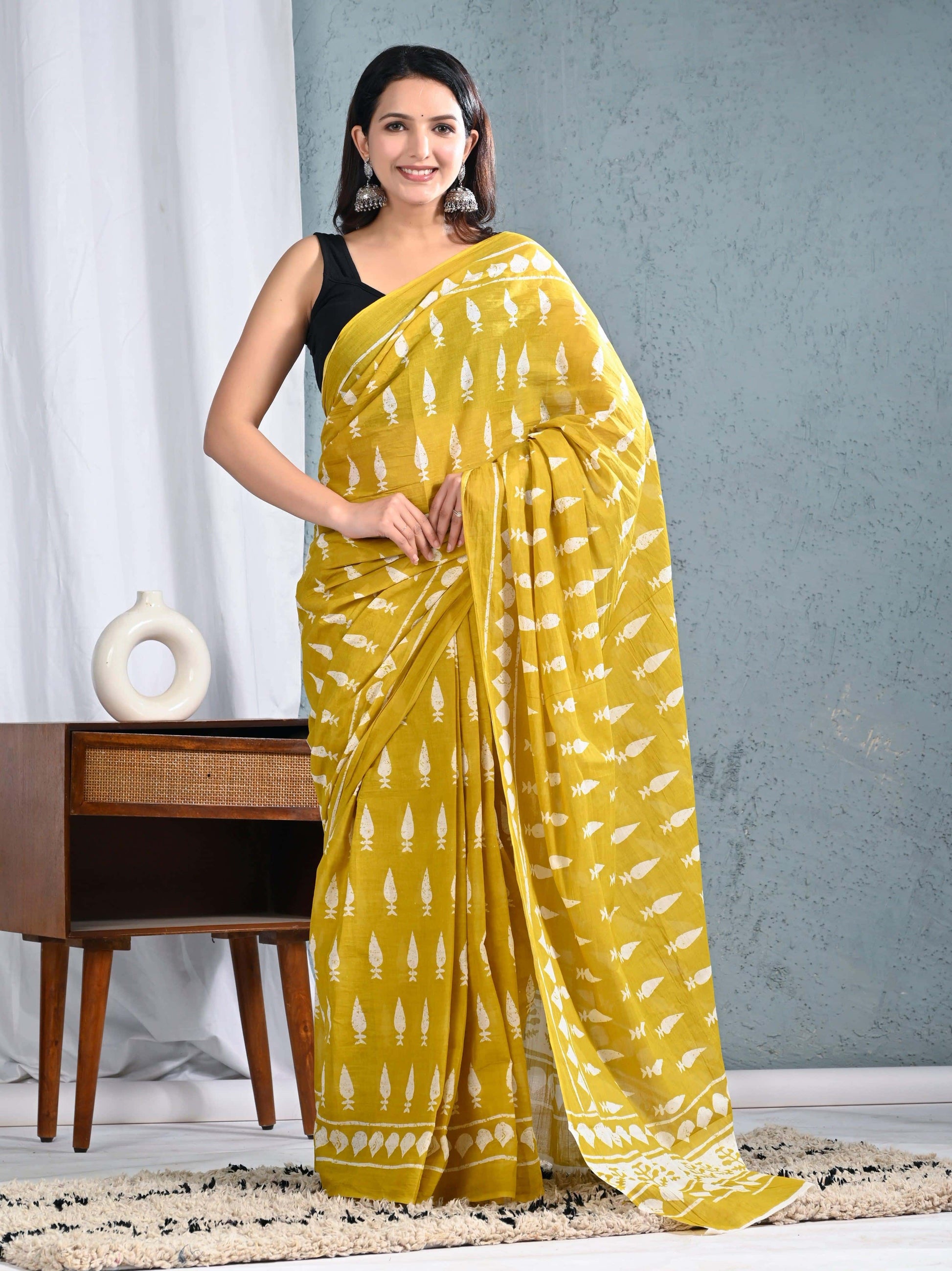 Yellow Printed Women's Saree view 4
