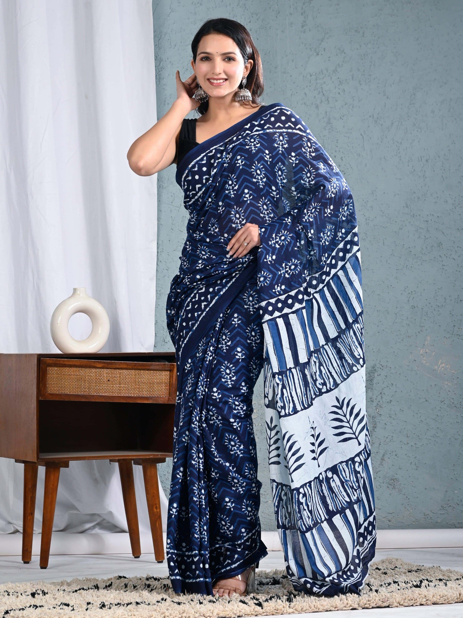 Blue Printed Saree with Ethnic Patterns view 4