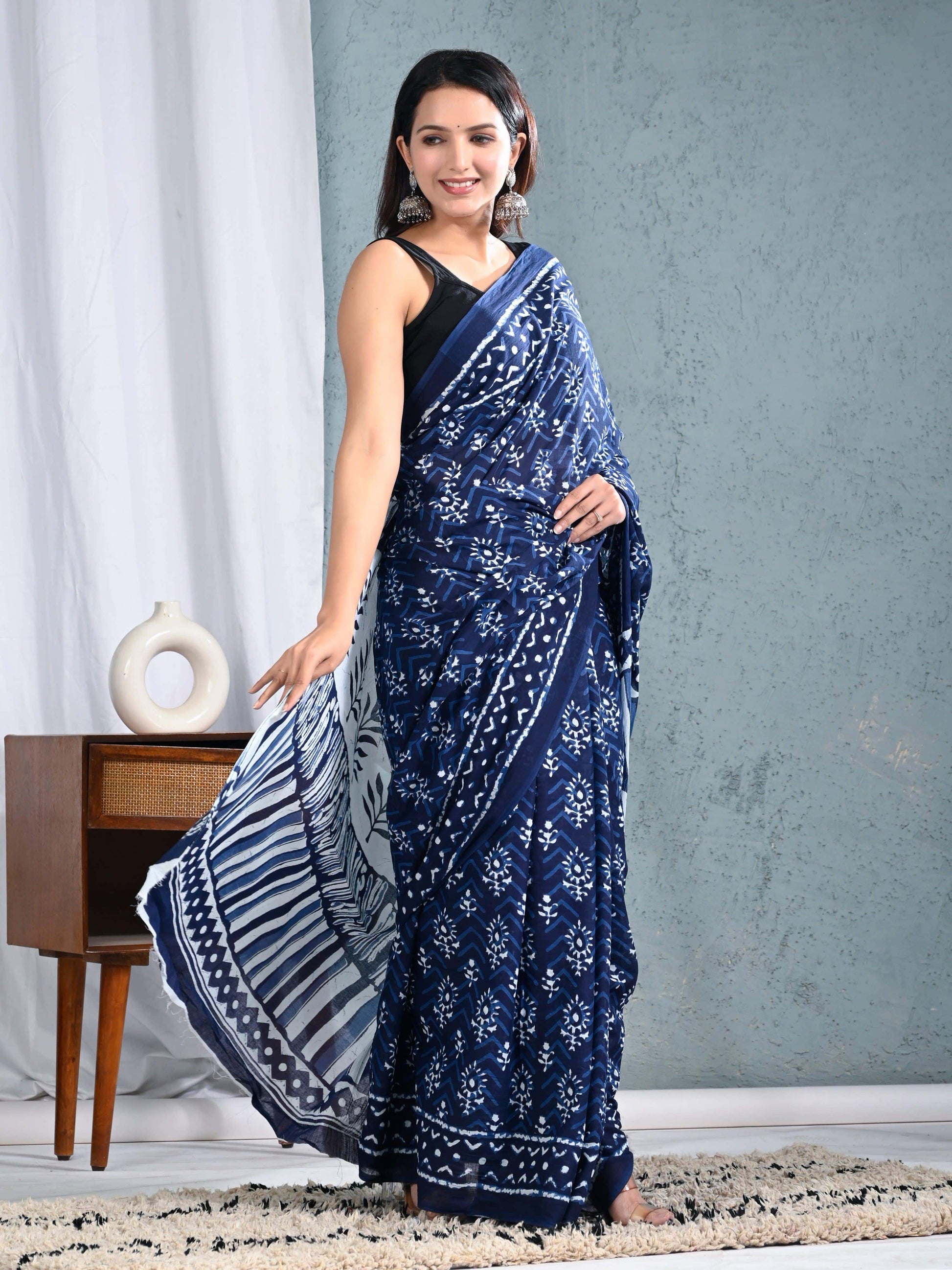 Blue Printed Saree with Ethnic Patterns view 5