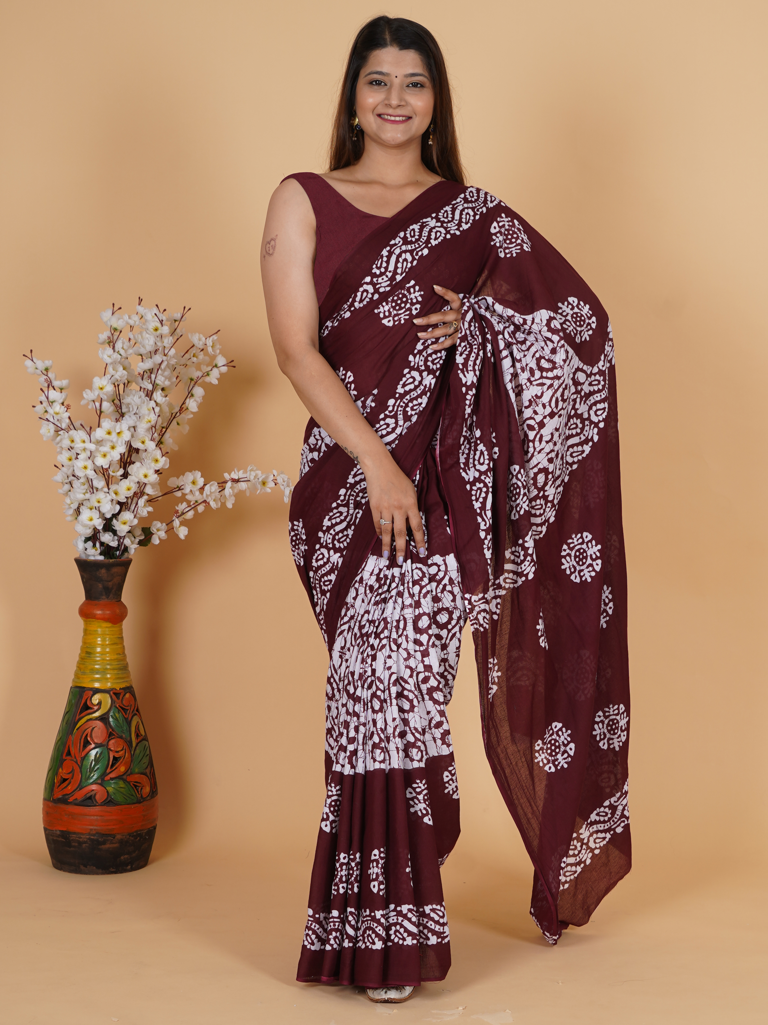 Elegant Maroon Printed Saree for Women view 3