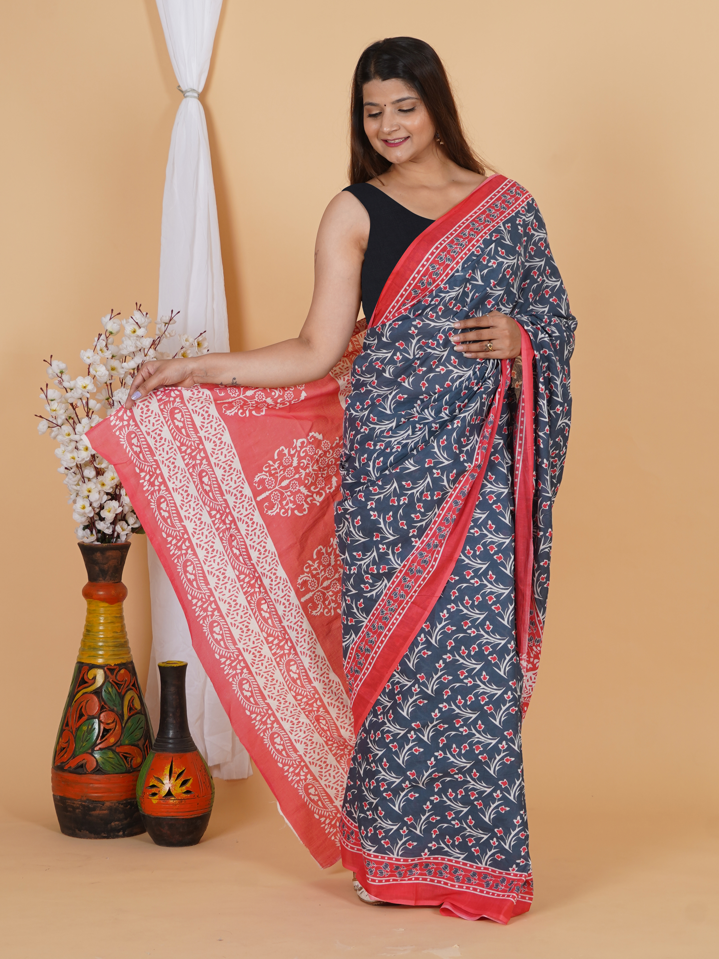Grey Floral Cotton Saree with Red Border | SoftSpun Fabrics view 3