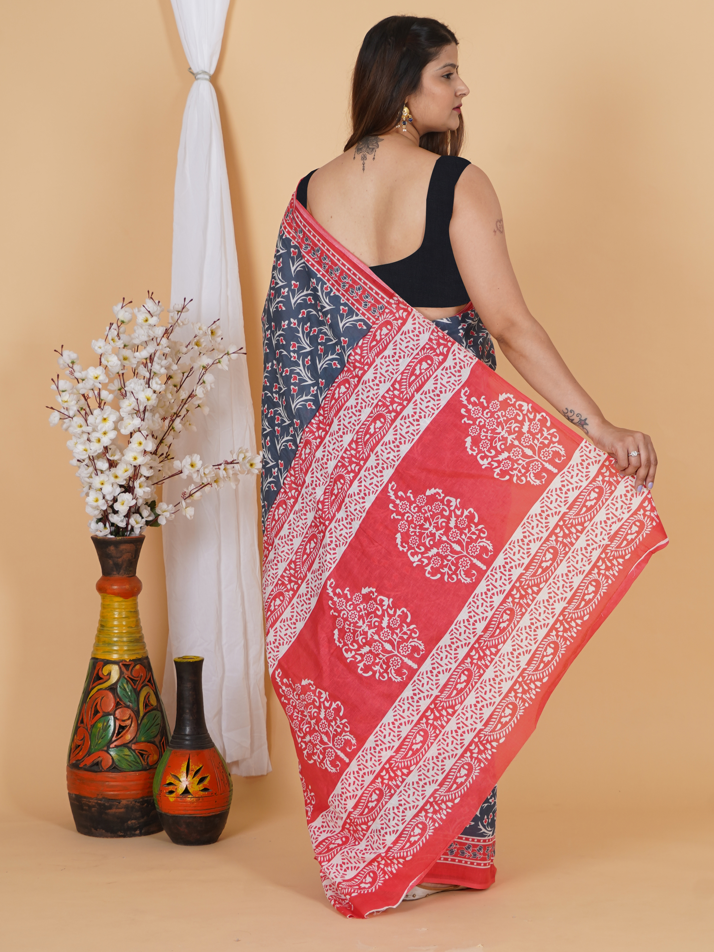 Grey Floral Cotton Saree with Red Border | SoftSpun Fabrics view 4