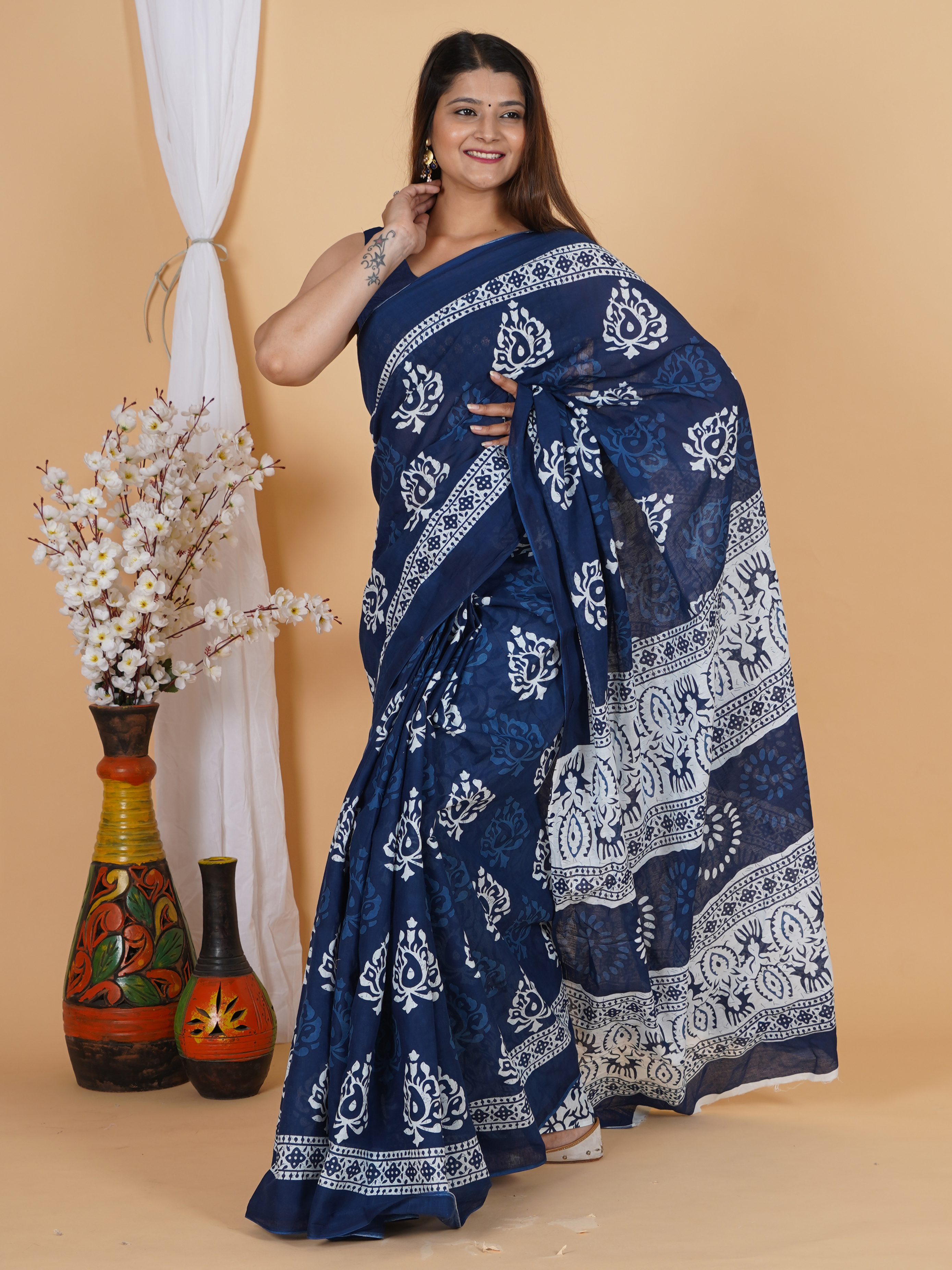 Beautiful Navy Blue Cotton Printed Saree view 3