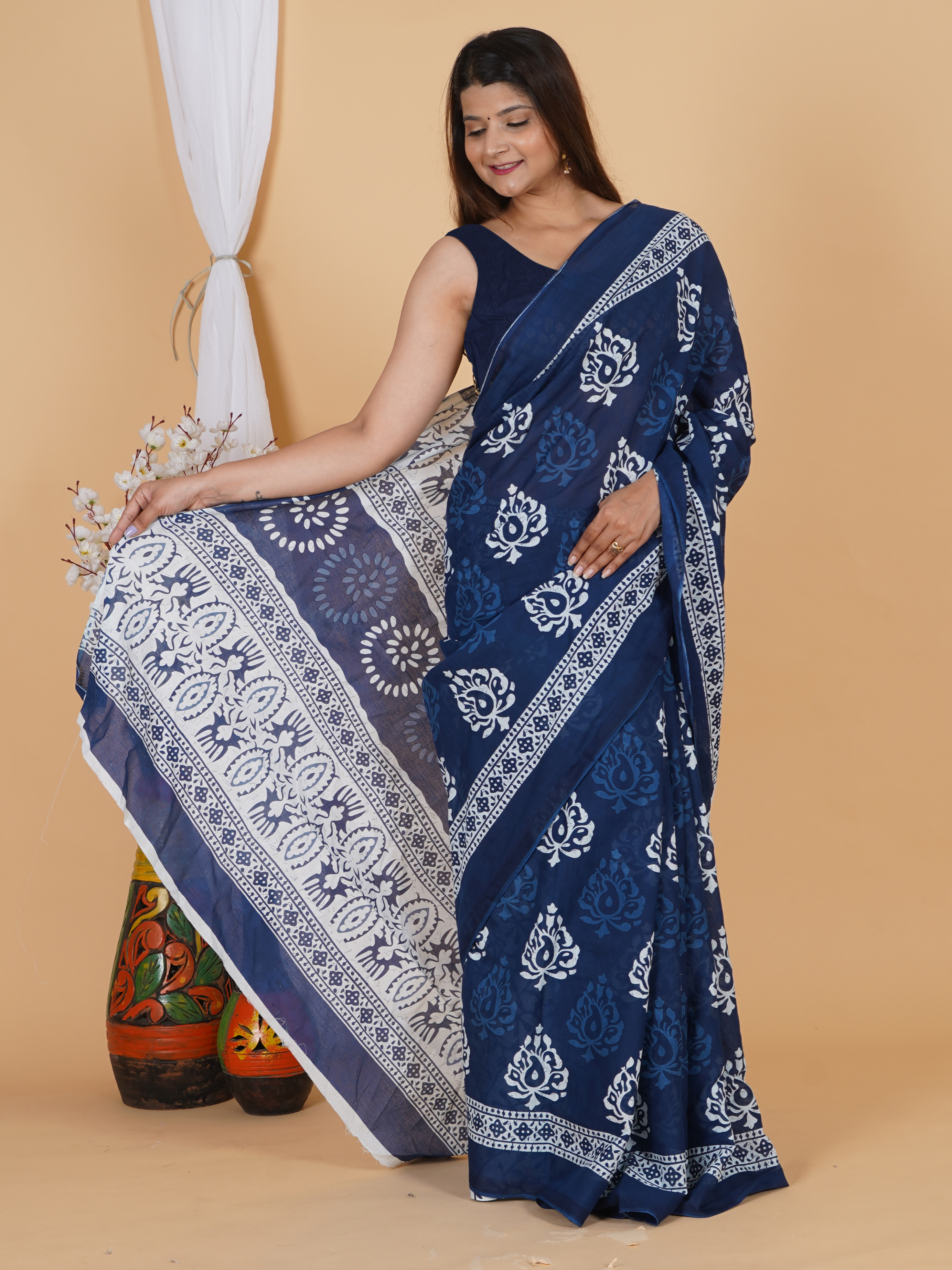 Beautiful Navy Blue Cotton Printed Saree view 4