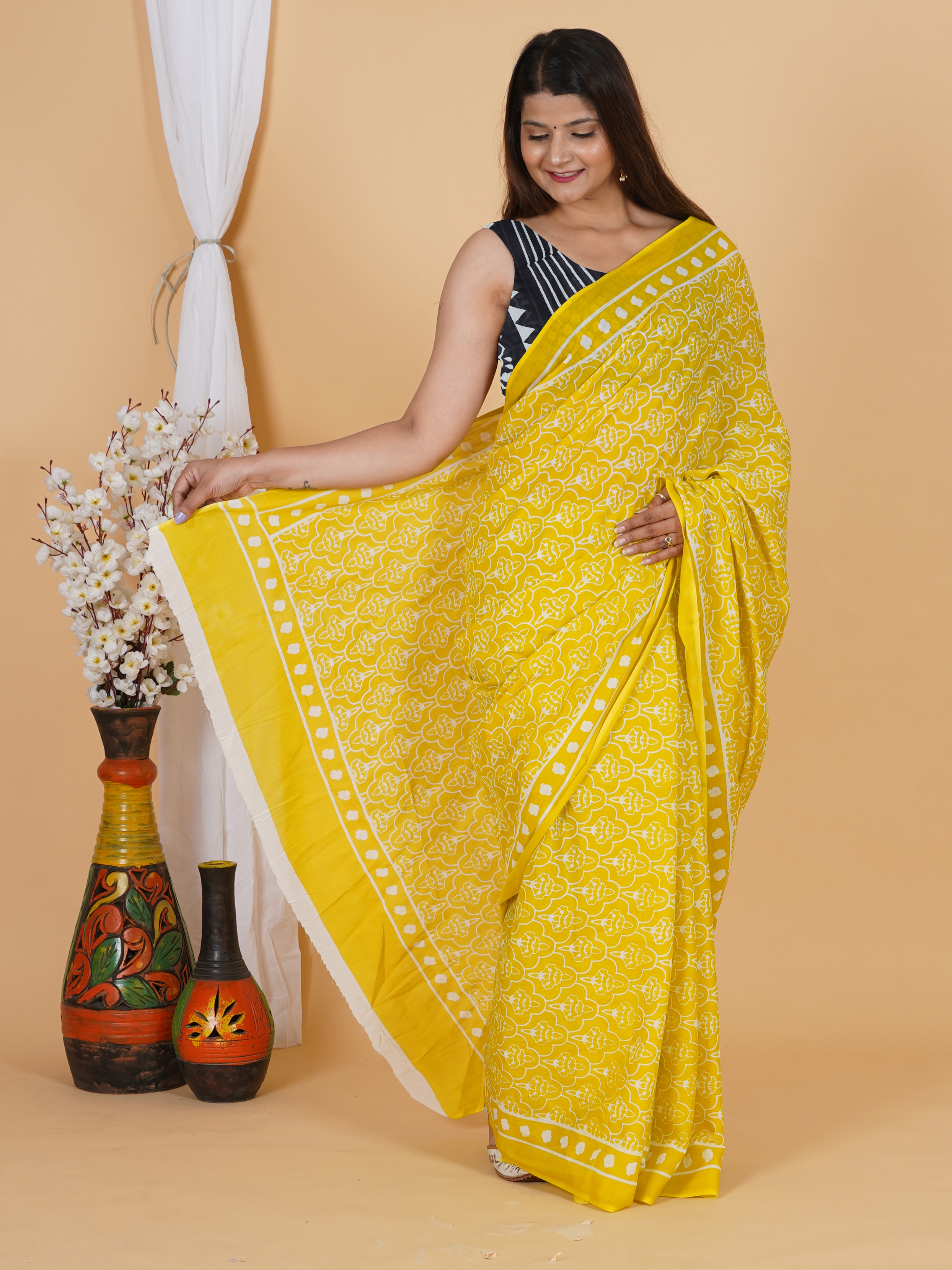 Elegant Yellow Printed Cotton Saree for Women view 3