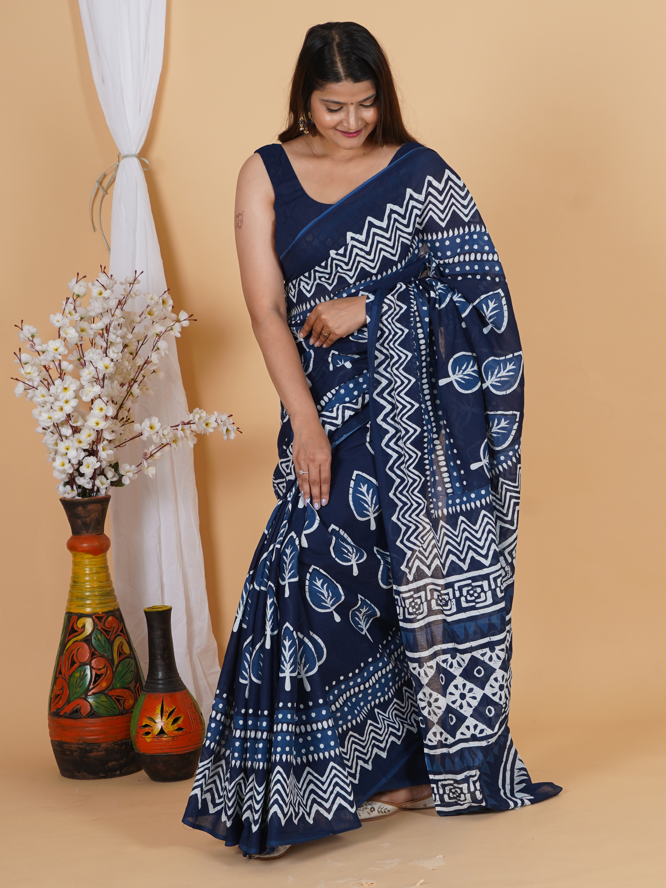 Elegant Navy Blue Hand Block Print Cotton Saree view 3