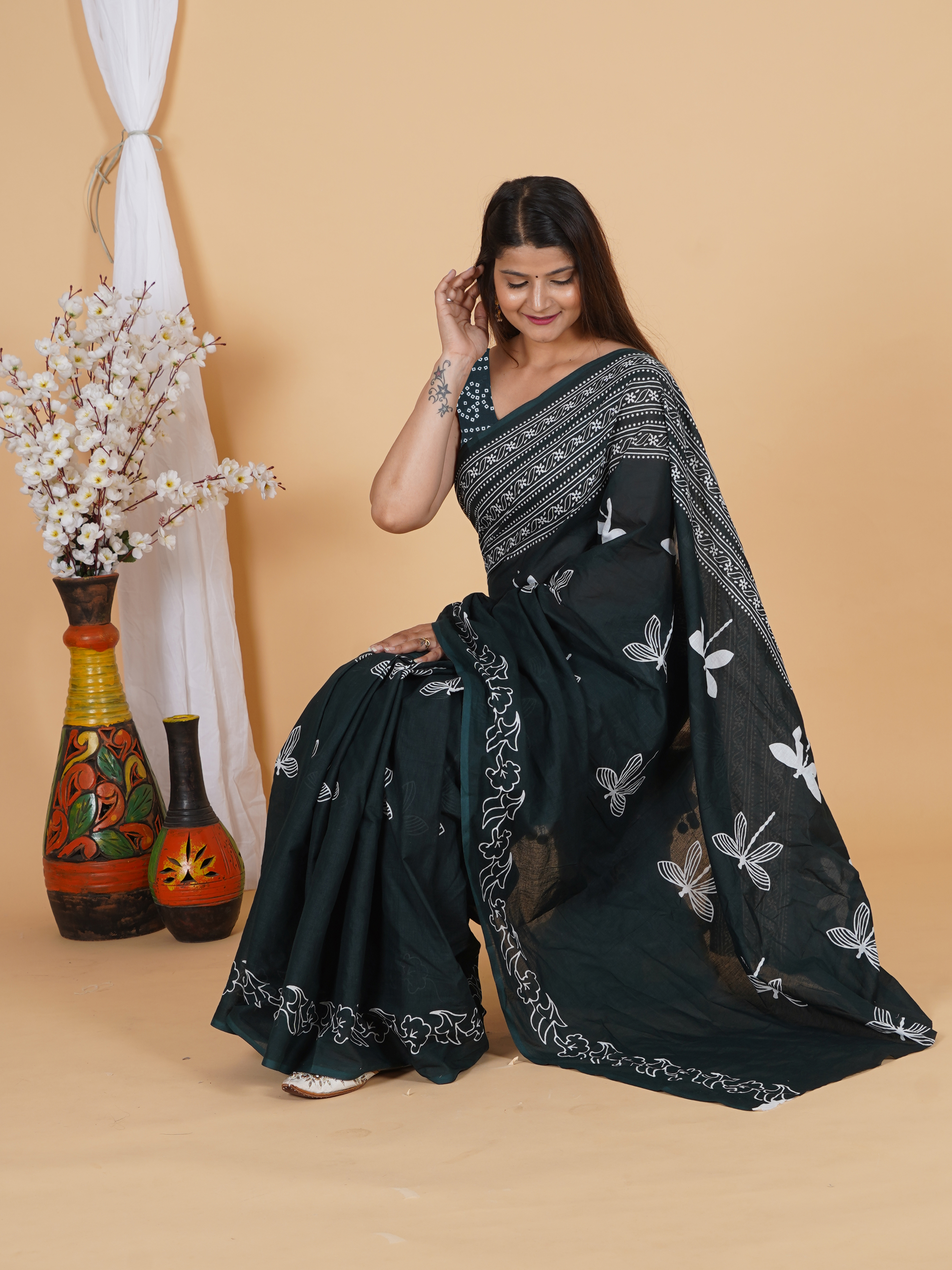 Elegant Black Printed Cotton Saree - SoftSpun Fabrics view 6