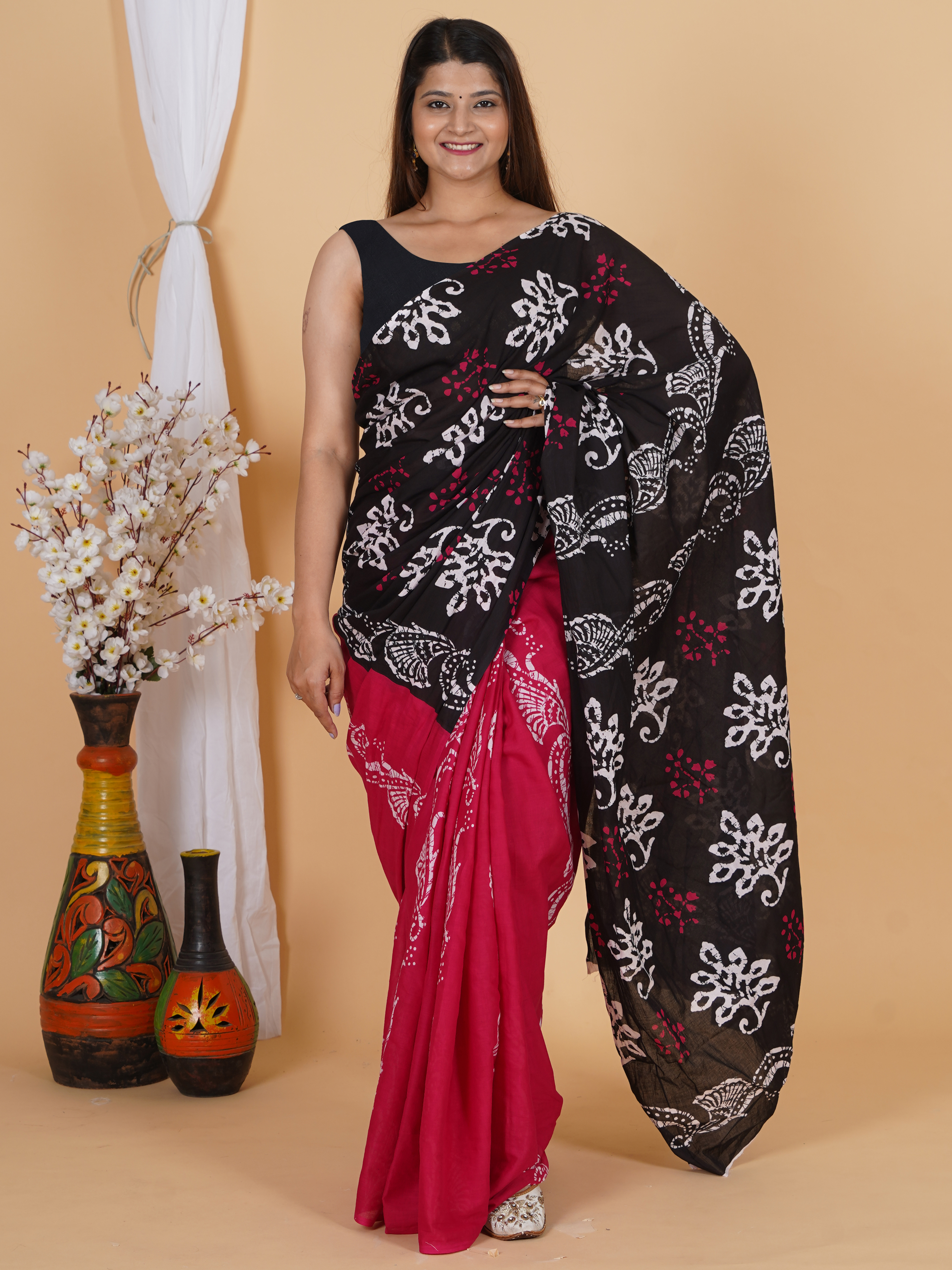 Elegant Black & Red Printed Cotton Saree for Women view 3