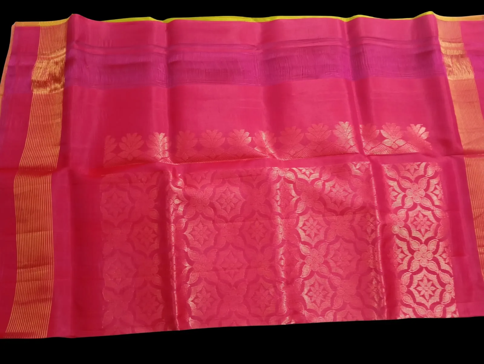 Padmavathi Kanchi Pure Silk Saree in Lime Green and Pink with Zari Border view 2