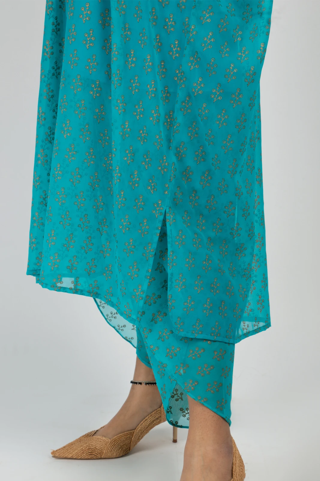 Women’s Turquoise Printed kaftan Kurta with tulip Pants Set view 6