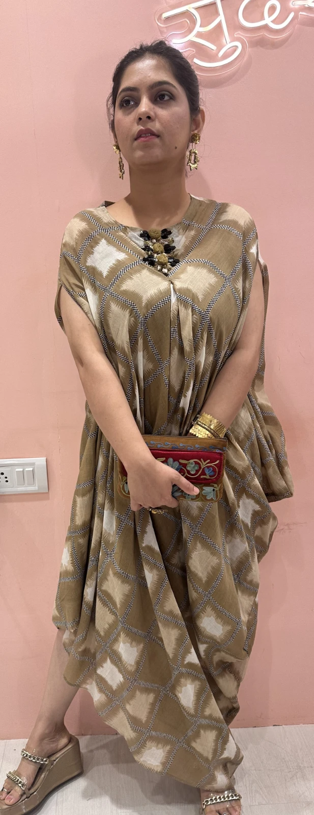 Women’s Beige Geometric Print Drape Dress view 2